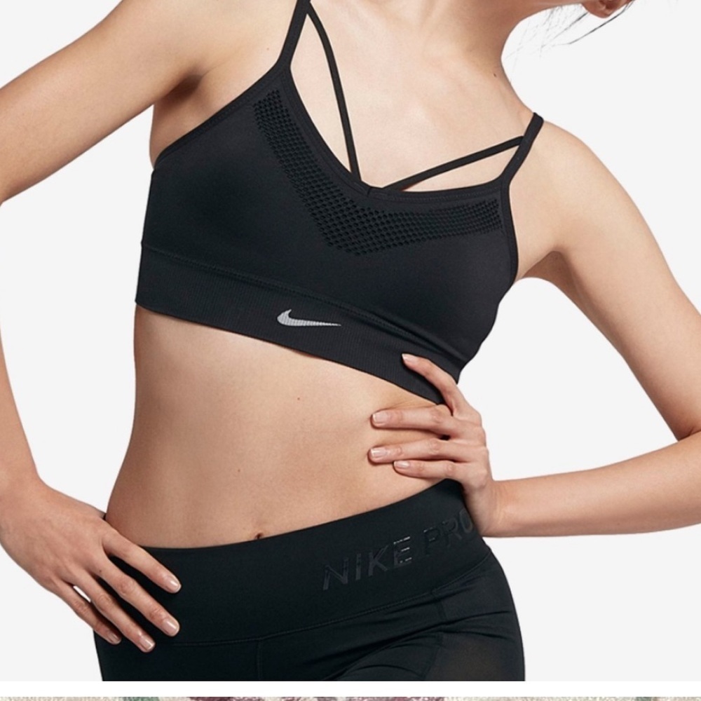 Nike seamless yoga strappy sports bra black light impact XS
